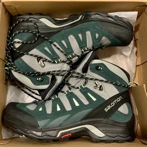 W's SALOMON Hiking Boots